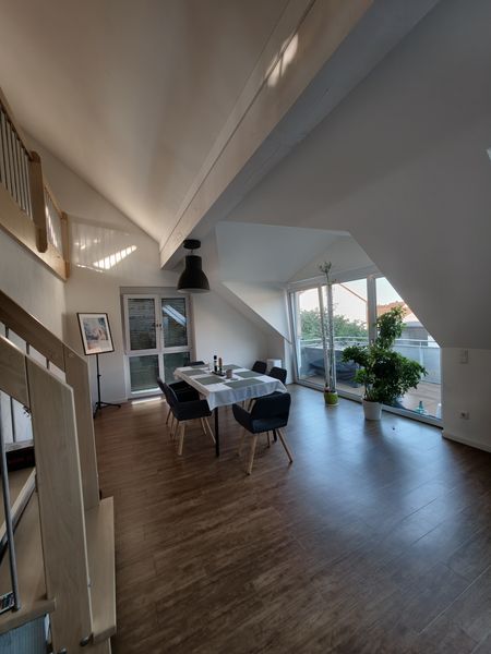 ! Galeriewohnung mit Balkon in Obertraubling ! Platz für die ganze Familie